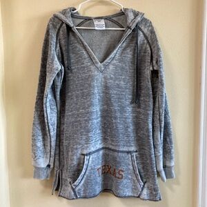 Emerson Street - Cozy Gray V-Neck Women's Sweater with Texas Detail